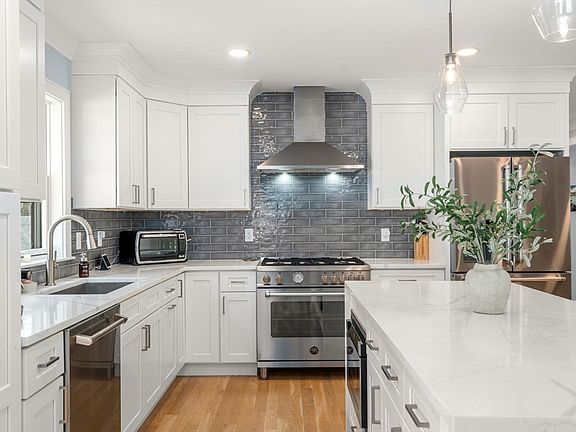 2nd image of 89 Newfield St