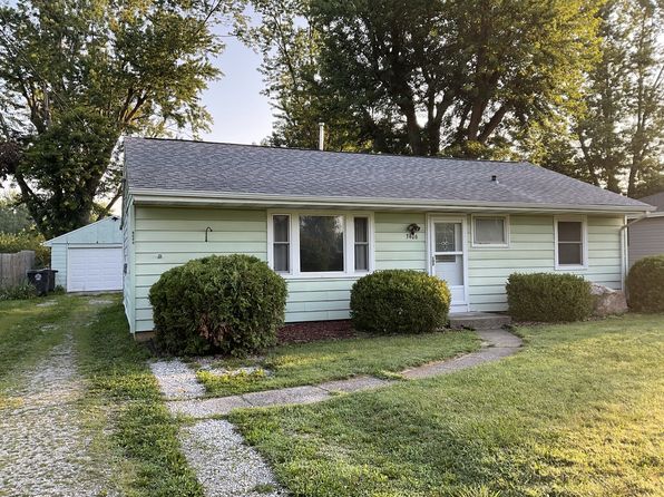 3406 Three Oaks Dr