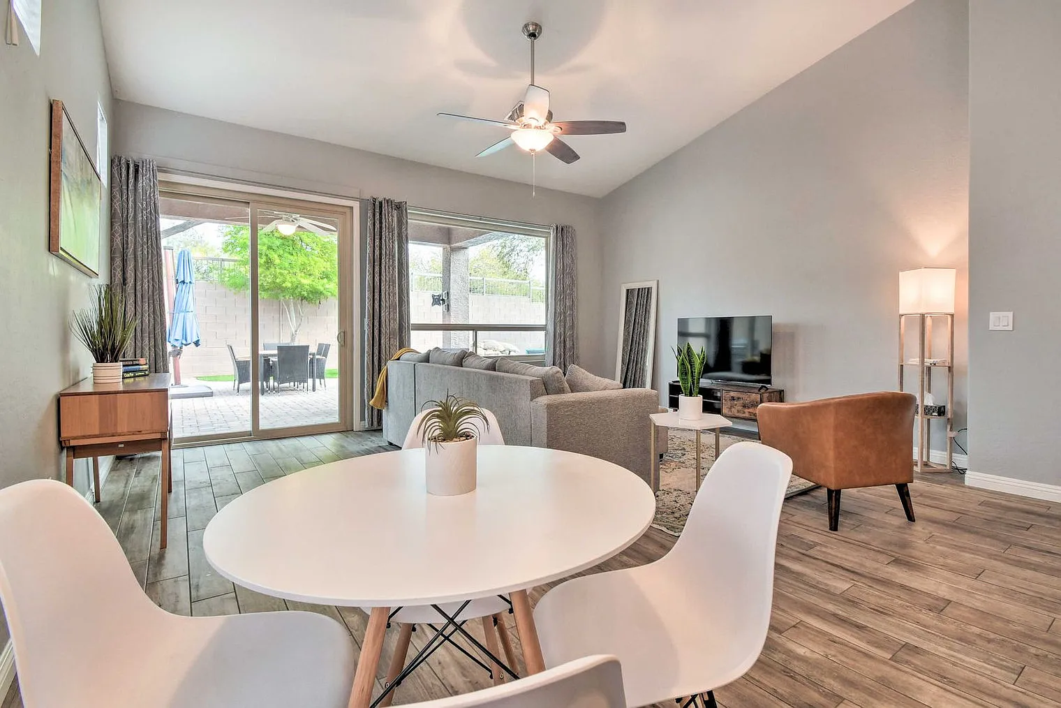 4 bed, 2.0 bath, 1754 sqft, $4,741 — Photo 4