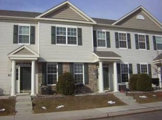 1010 Traditions Trl, Chaska, MN 55318