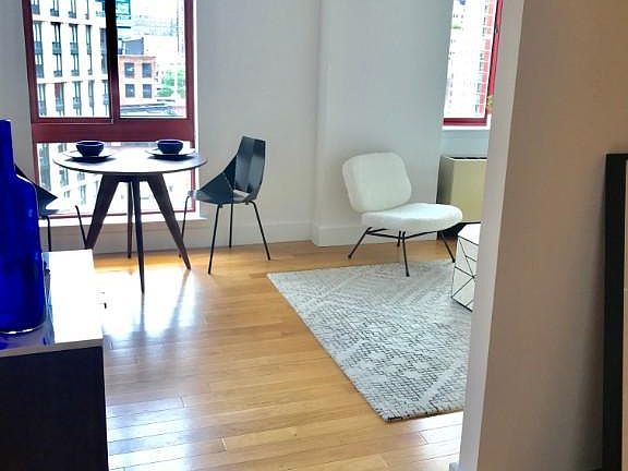 5th image of 444 W 35th St APT 7E