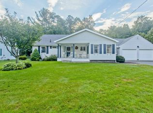22 Lynnwood Dr, Westfield, MA 01085