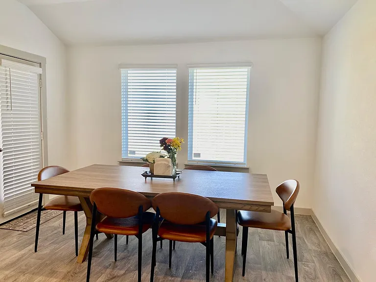 7023 Sunbreeze Ln — Photo 16