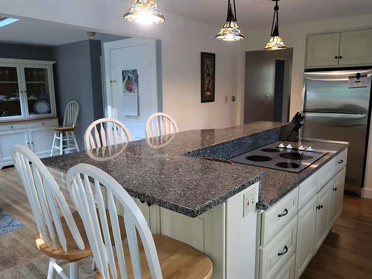 145 Woodside Meadow Rd — Photo 10