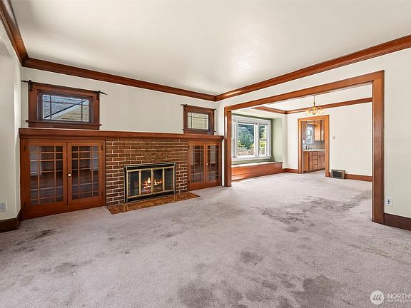 3rd image of 1212 S Grant Avenue