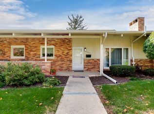 2203 Benjamin Ln #5, Bloomington, IL 61701