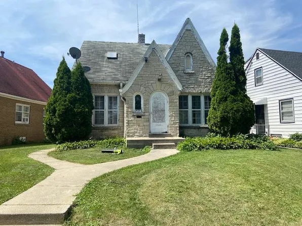 4045 North Montreal STREET, Milwaukee, WI 53216