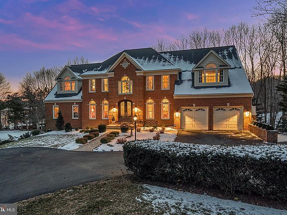 3rd image of 7546 Cannoneer Ct