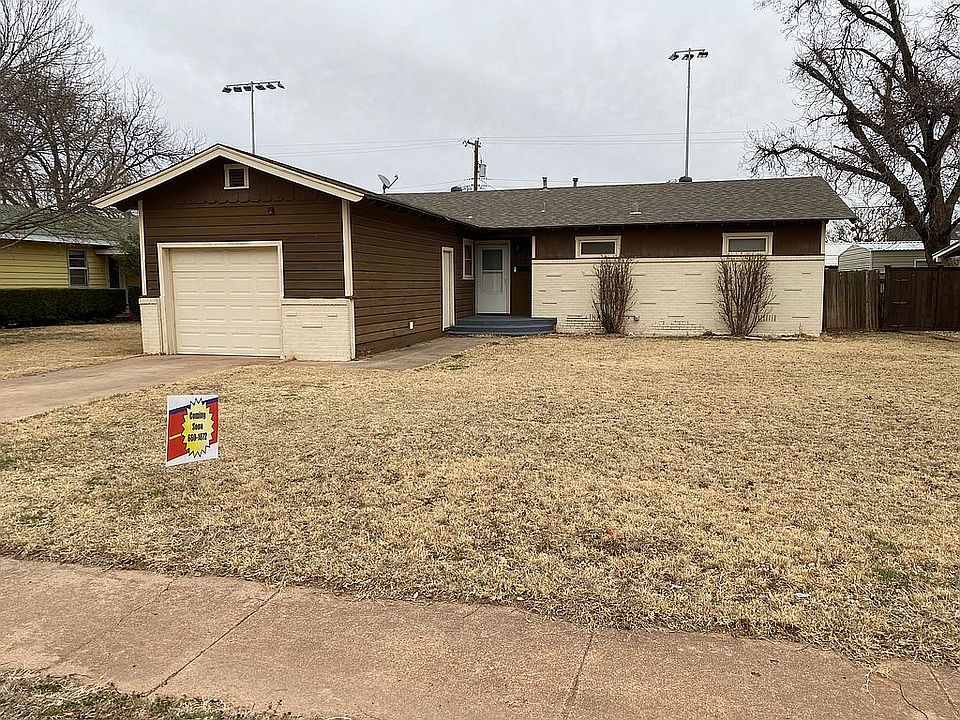 1st image of 741 Woodlawn Dr