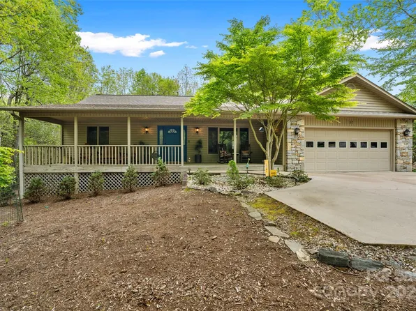 57 Uwohali Ct, Brevard, NC 28712