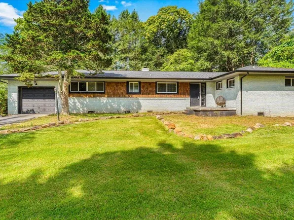 707 Wesley Rd, Knoxville, TN 37909