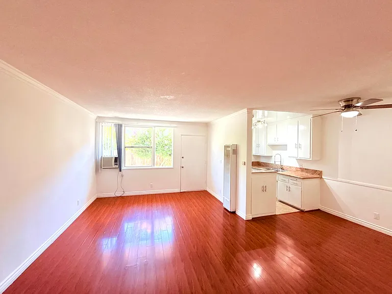 1376 N. Serrano Avenue — Photo 2
