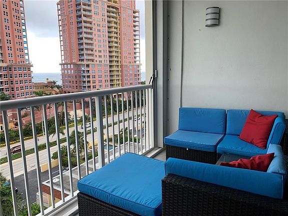 3rd image of 2200 NE 33rd Ave APT 10G