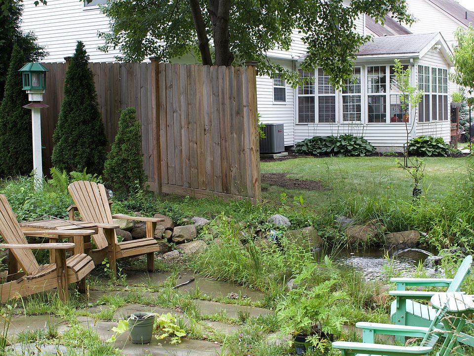 2nd image of 1574 Mohican Rd