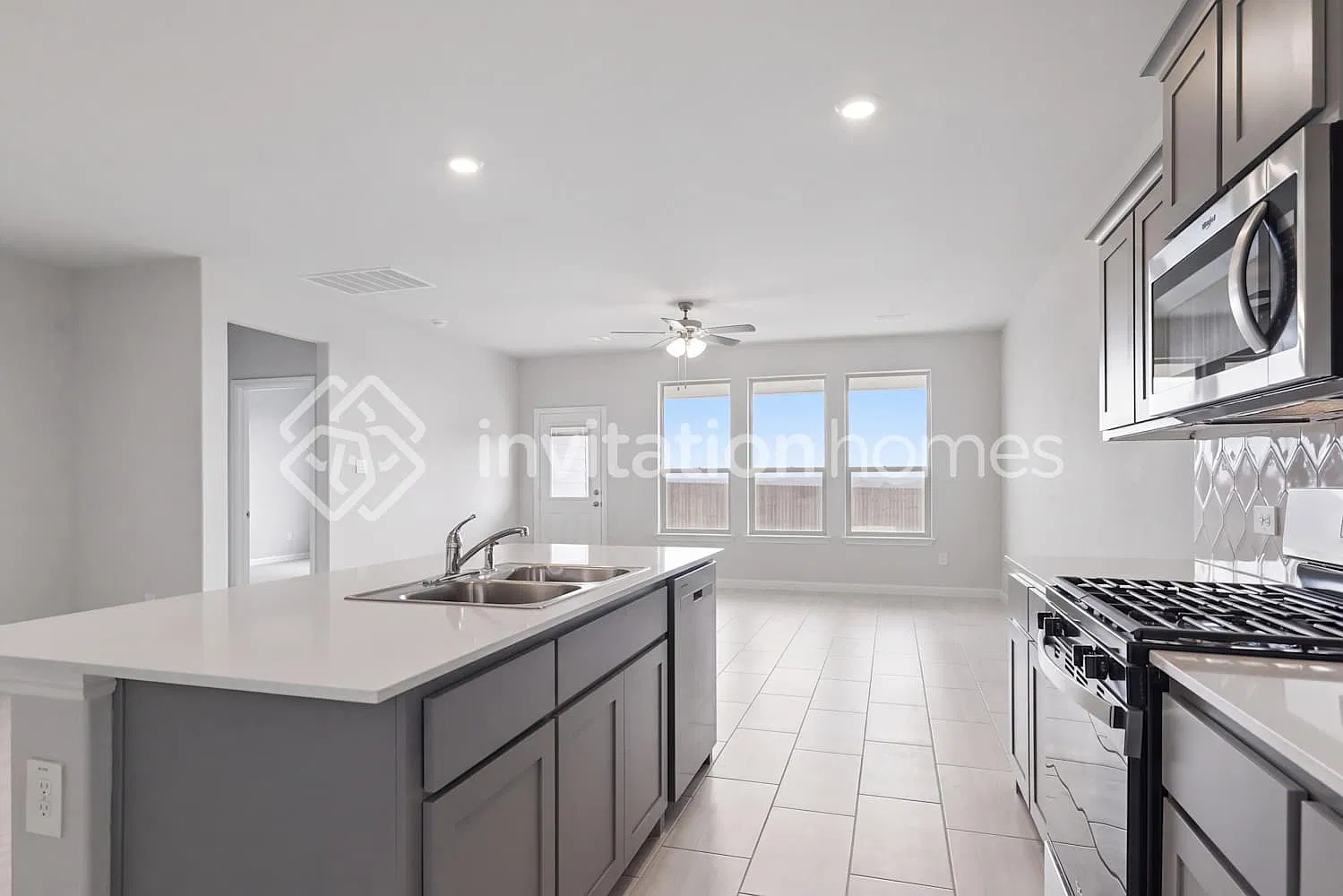 9736 McClane Farm Drive Fort Worth, Tx 76036 — Photo 1