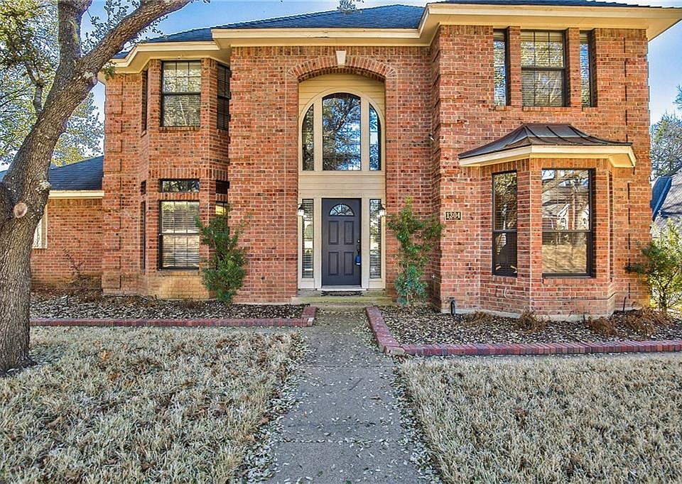 1st image of 1304 Mosslake Dr