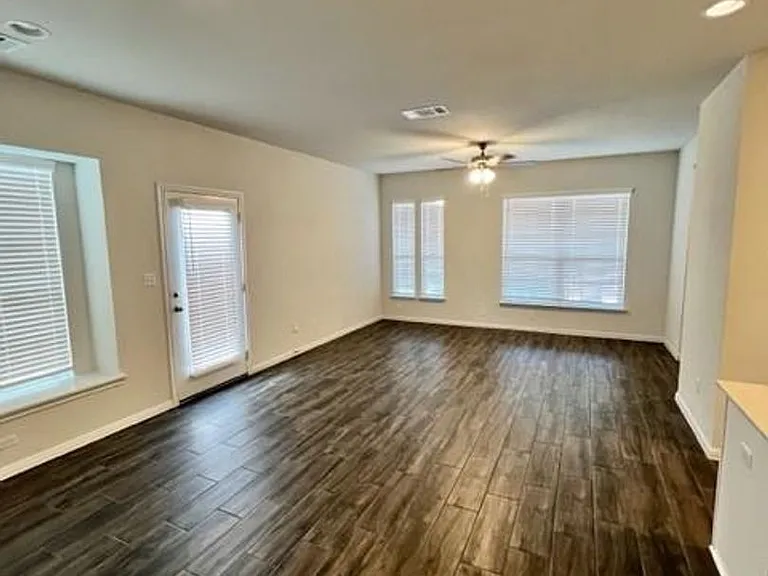 17911 Orchidea Way — Photo 2