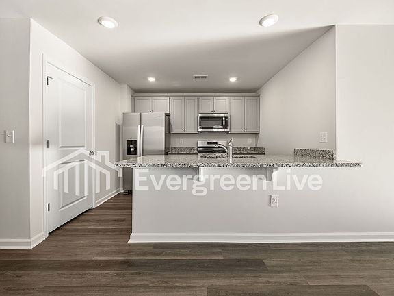 2nd image of 2255 Courtina Way