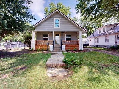 503 E Locust St, Nevada, MO, 64772