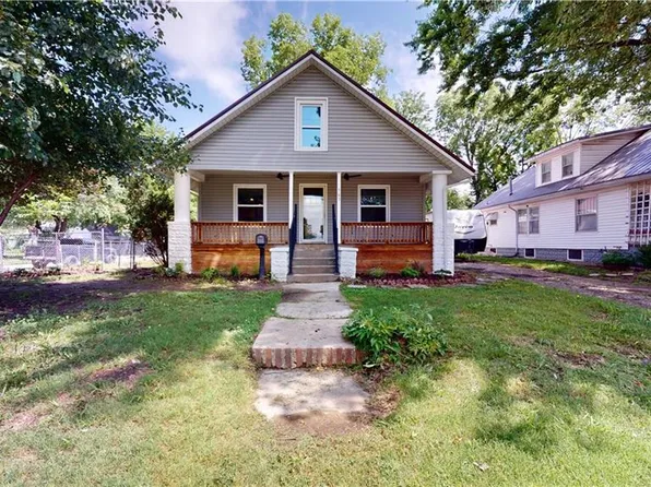 503 E Locust St, Nevada, MO 64772