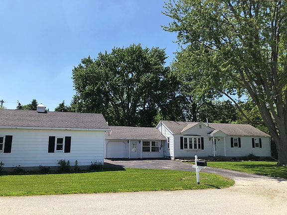 Well shaded 1/2 acre lot!
