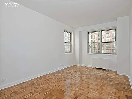 Rented by Sotheby's International Realty | media 11