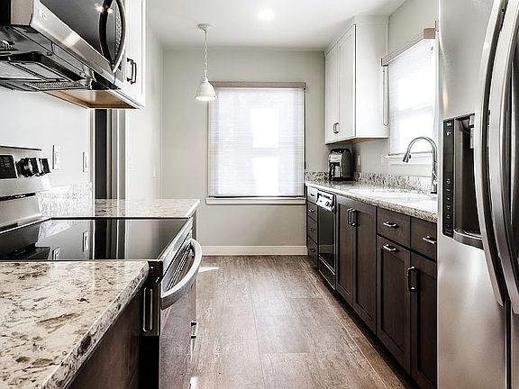 Kitchen w/Nook