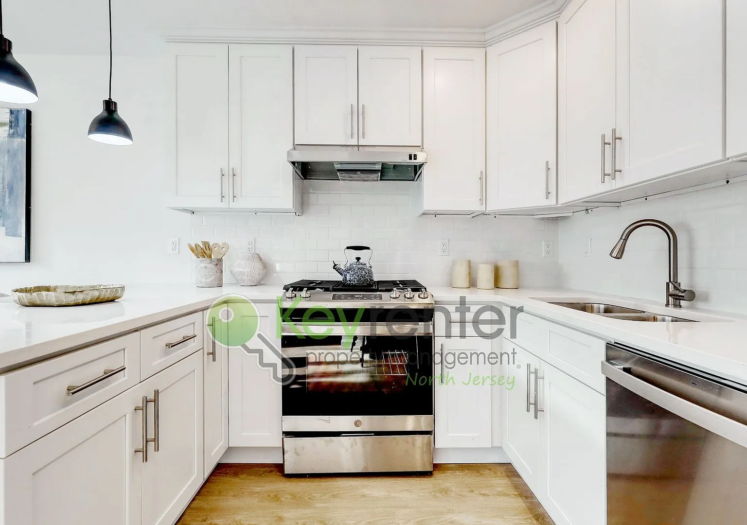 Modern New Construction 3 Bedroom Townhome with Garage & Driveway First Occupancy! — Photo 4