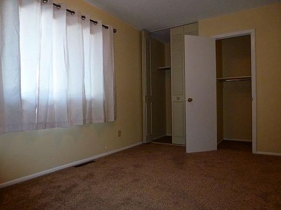 3rd image of 1600 Avenue E