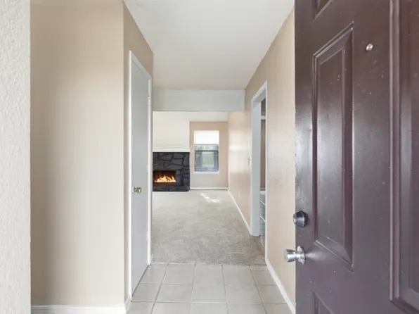 6538 S Yorktown Ave, Tulsa, OK 74136