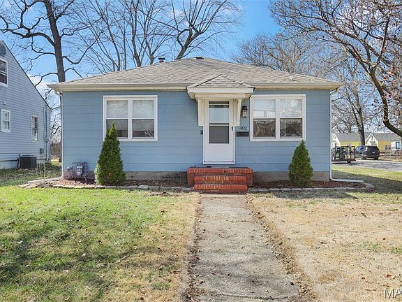 2nd image of 402 S 9th St
