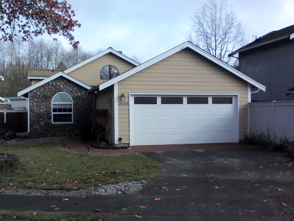 1st image of 7656 Colony Ct NE