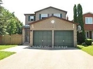 87 Strathmore Dr, Markham, ON L3P6K4