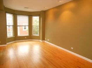 802 W Buckingham Pl, Chicago, IL 60657