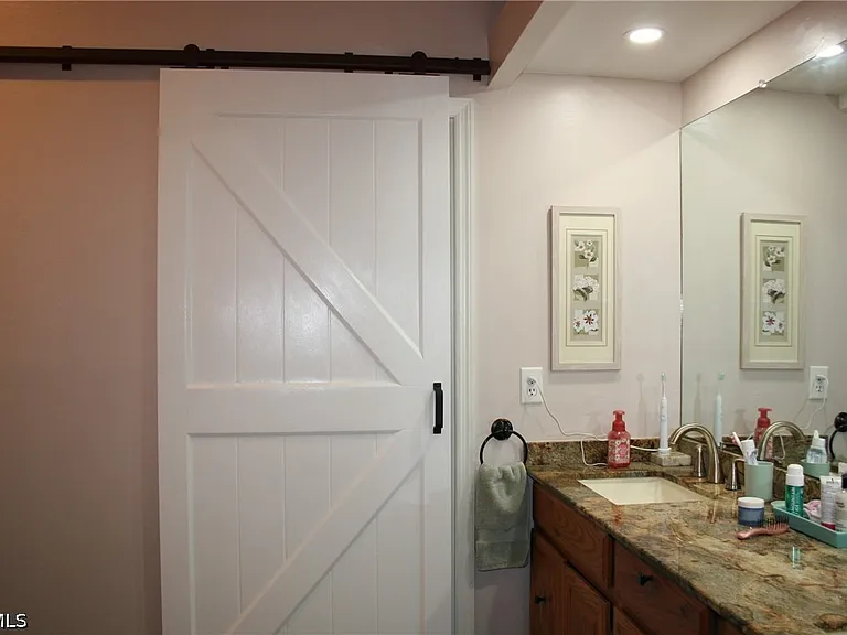 20919 Villareal Way — Photo 16