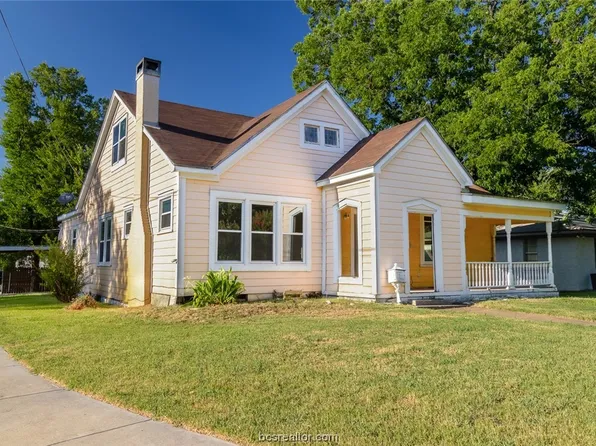 708 W 26th St, Bryan, TX 77803
