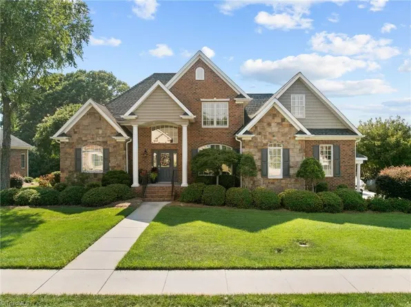 134 Carrington Ln, Winston Salem, NC 27127