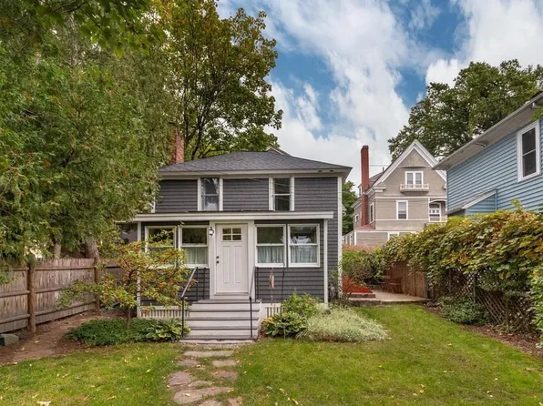 29-29 Avon St #A, Wakefield, MA 01880