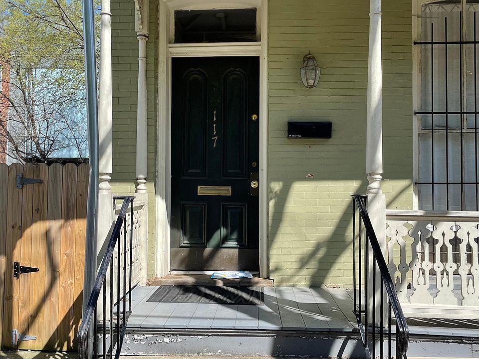 1st image of 117 S Cherry St