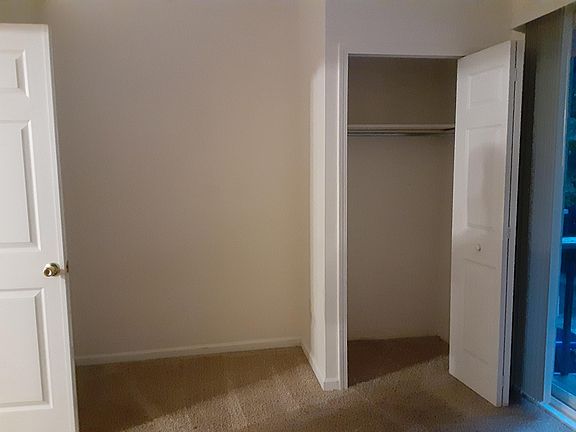 5th image of 5064 Sherman Wood Dr