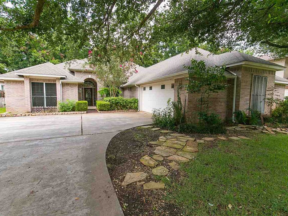 1st image of 328 Meadowlakes Dr