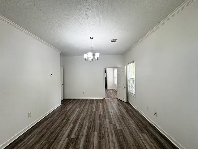 8401 Charbay Cir — Photo 7