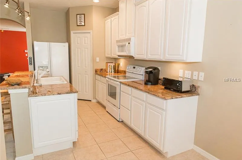 3773 Parkridge Circle - 4-105 — Photo 4
