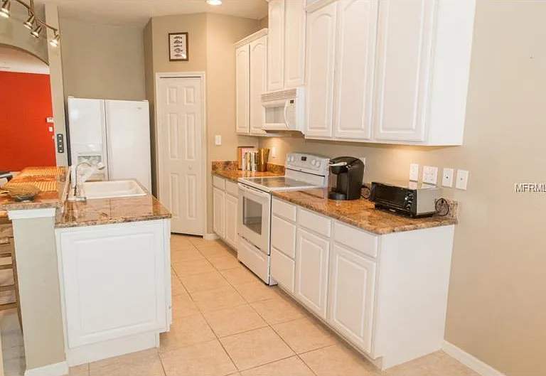3773 Parkridge Cir #4-105 — Photo 4