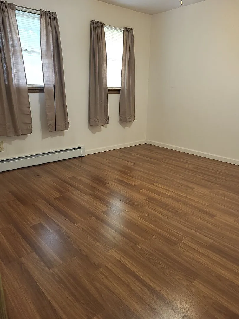 Bertrand Apts — Photo 3