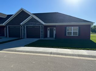 3755 High Pointe Ln, Newburgh, IN 47630