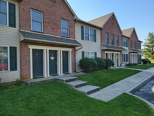 189 Tom Ave #B Photo 1 189 Tom Ave #B Photo 1