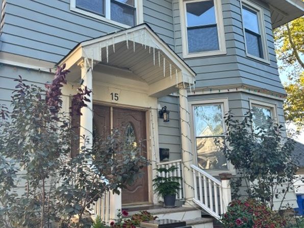 15 Brewster Ave #2