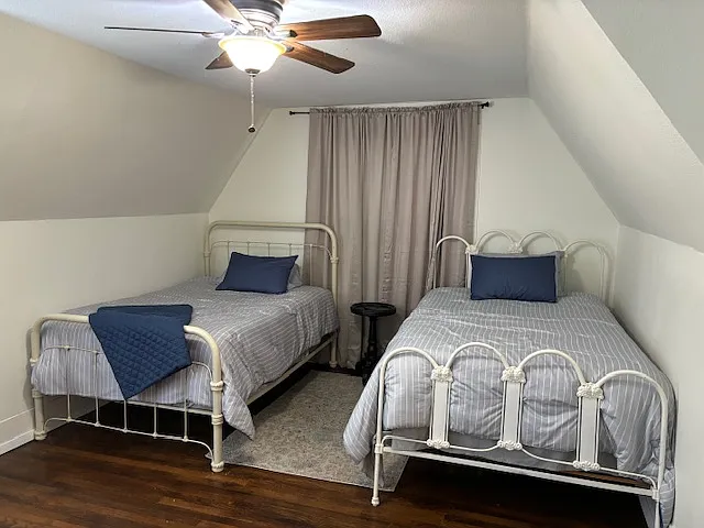 1001 S Lindsay St — Photo 11