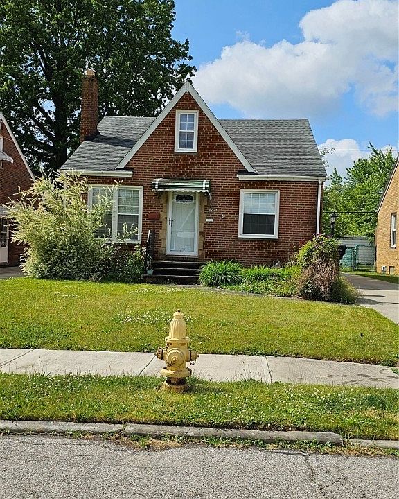 1st image of 8203 Deerfield Dr